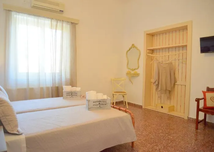 L'olivier Milos Plaka (Milos)