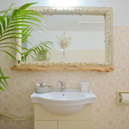 L'olivier Milos 아파트